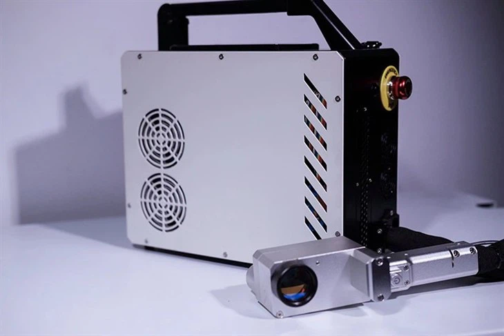 The Nemesis Of Rust: 100W Portable Laser Cleaning Machine
